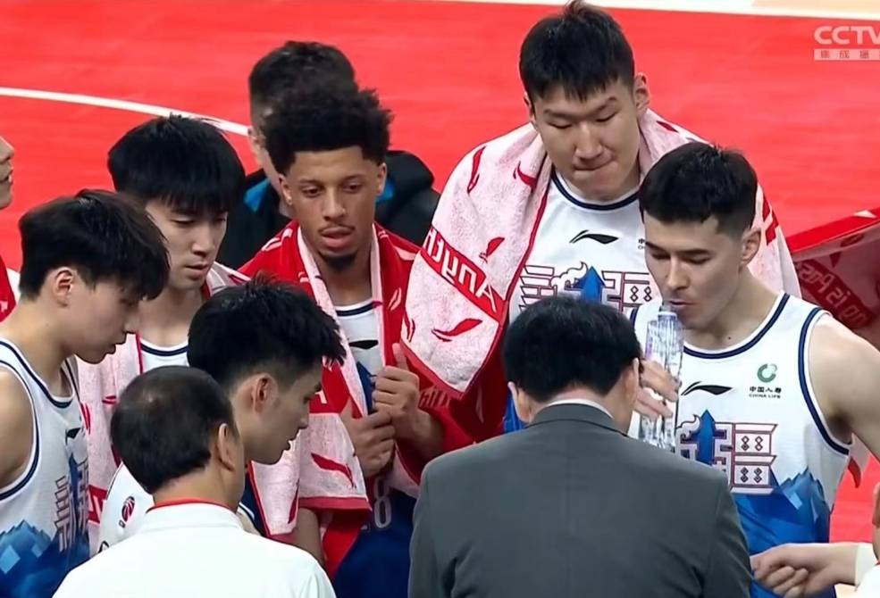 西藏男篮努力奋斗，主场力克对手全面发力
